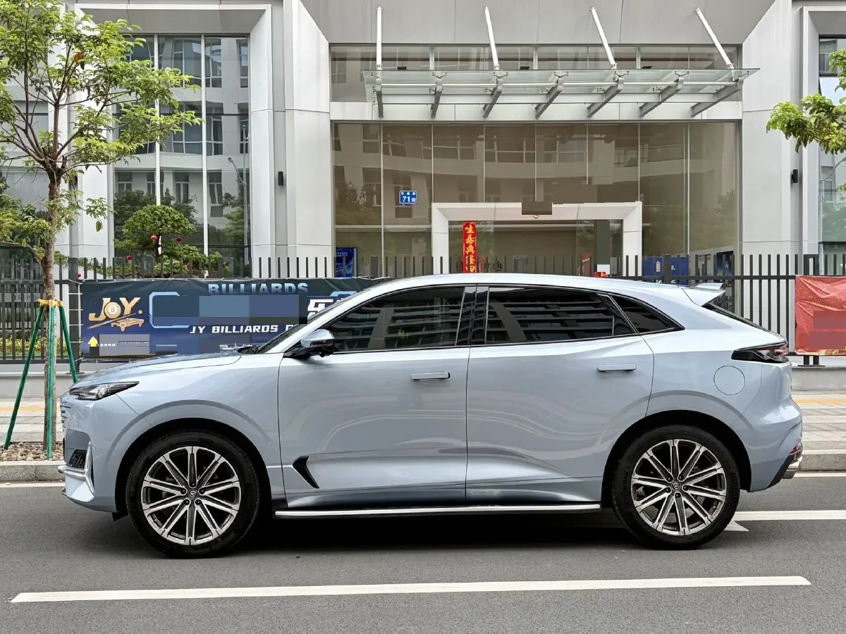 2021 ChangAn UNI-K 2.0T 233HP L4 8AT,autocango,china used car exporter,china ev exporter,chinese used car exporter,chinese used ev exporter