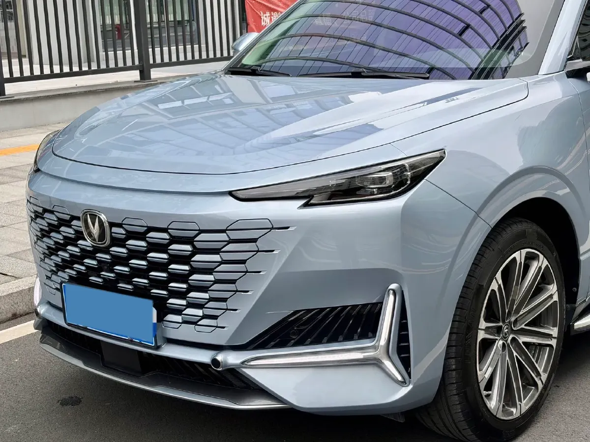 2021 ChangAn UNI-K 2.0T 233HP L4 8AT,autocango,china used car exporter,china ev exporter,chinese used car exporter,chinese used ev exporter