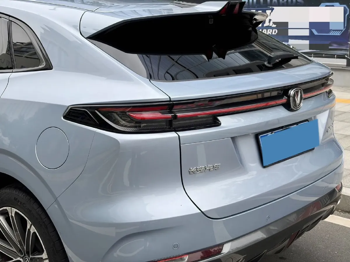 2021 ChangAn UNI-K 2.0T 233HP L4 8AT,autocango,china used car exporter,china ev exporter,chinese used car exporter,chinese used ev exporter