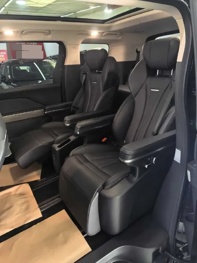 2024 HongQi HQ9 2.0T 163HP L4 1DHT PHEV 20.14KWH,autocango,china used car exporter,china ev exporter,chinese used car exporter,chinese used ev exporter