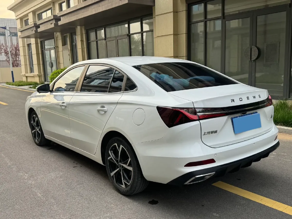 2023 Roewe i5 1.5L 129HP L4 CVT,autocango,china used car exporter,china ev exporter,chinese used car exporter,chinese used ev exporter