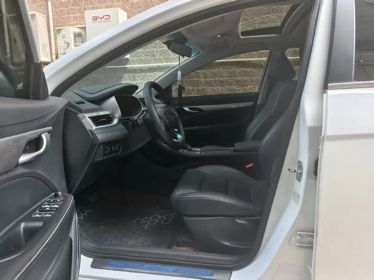 2019 Geely Emgrand 1.5L 109HP L4 CVT,autocango,china used car exporter,china ev exporter,chinese used car exporter,chinese used ev exporter