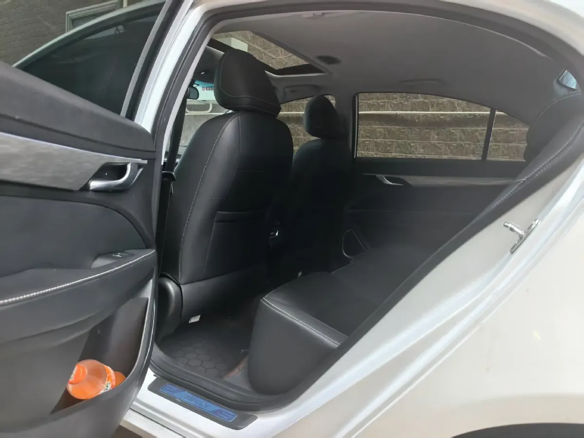 2019 Geely Emgrand 1.5L 109HP L4 CVT,autocango,china used car exporter,china ev exporter,chinese used car exporter,chinese used ev exporter