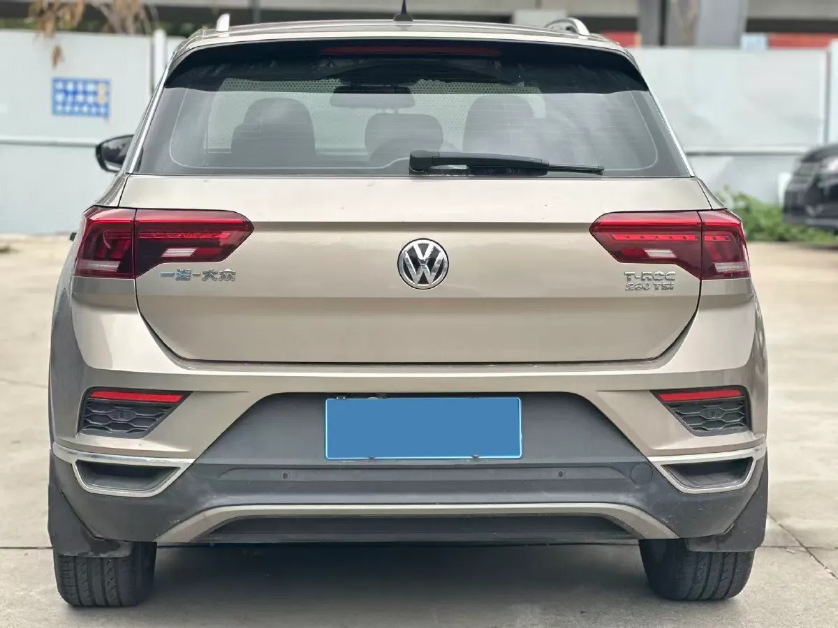 2019 Volkswagen T-Roc 1.4T 150HP L4 7DCT,autocango,china used car exporter,china ev exporter,chinese used car exporter,chinese used ev exporter