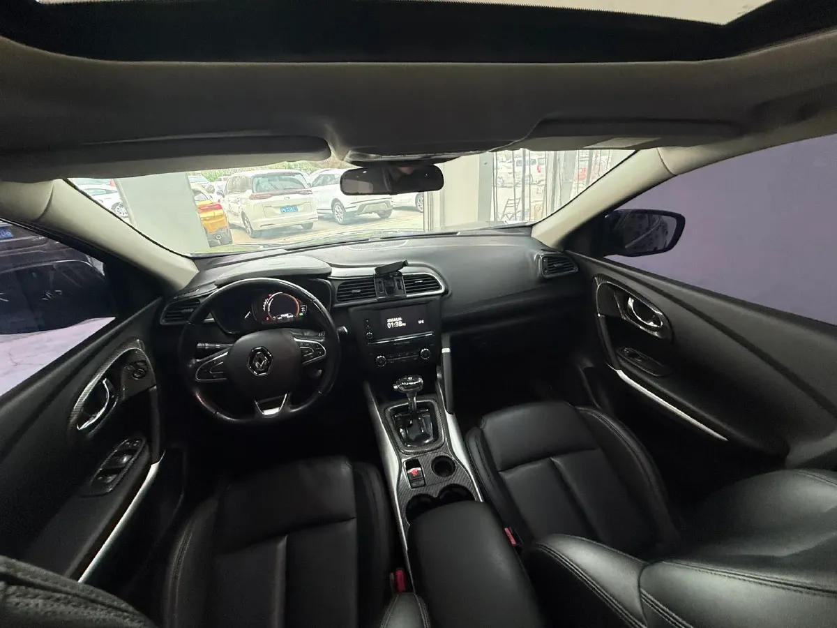 2017 Renault Kadjar 2.0L 150HP L4 CVT,autocango,china used car exporter,china ev exporter,chinese used car exporter,chinese used ev exporter