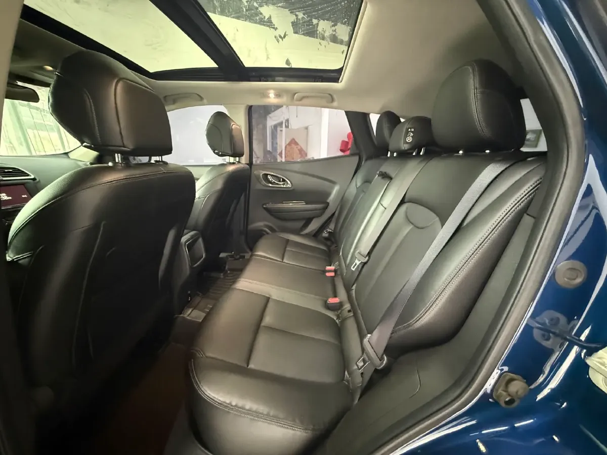 2017 Renault Kadjar 2.0L 150HP L4 CVT,autocango,china used car exporter,china ev exporter,chinese used car exporter,chinese used ev exporter