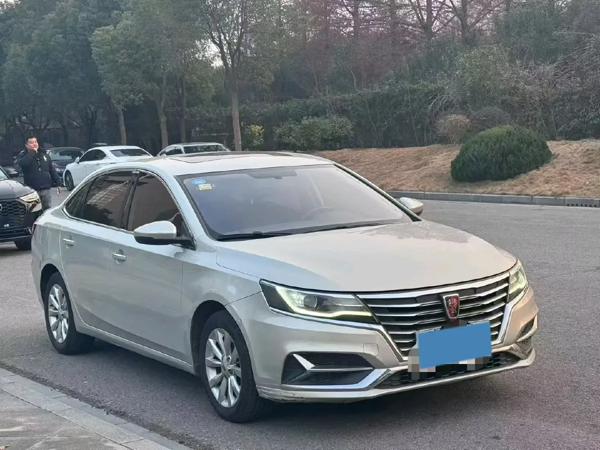 2017 Roewe i6 1.0T 125HP L3 2AT PHEV,autocango,china used car exporter,china ev exporter,chinese used car exporter,chinese used ev exporter