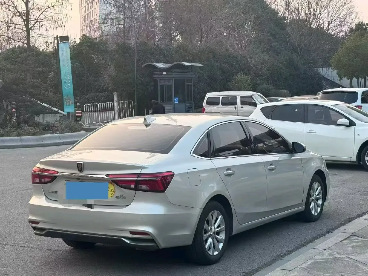2017 Roewe i6 1.0T 125HP L3 2AT PHEV,autocango,china used car exporter,china ev exporter,chinese used car exporter,chinese used ev exporter