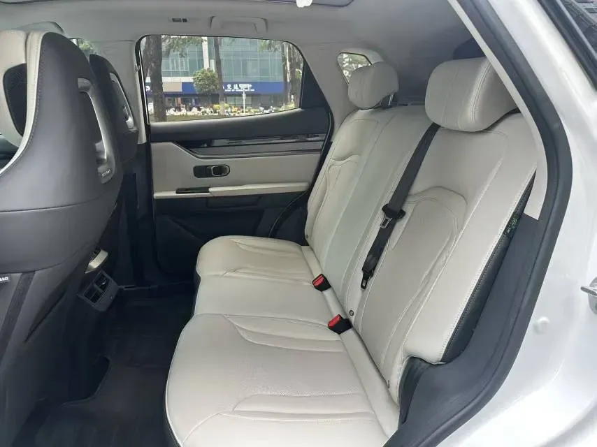 2022 Jetour DASHING 1.6T 197HP L4 7DCT,autocango,china used car exporter,china ev exporter,chinese used car exporter,chinese used ev exporter