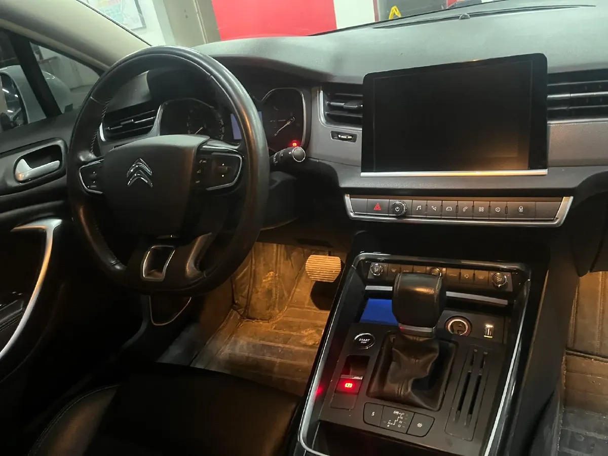 2017 Citroen C5 1.6T 167HP L4 6AT,autocango,china used car exporter,china ev exporter,chinese used car exporter,chinese used ev exporter