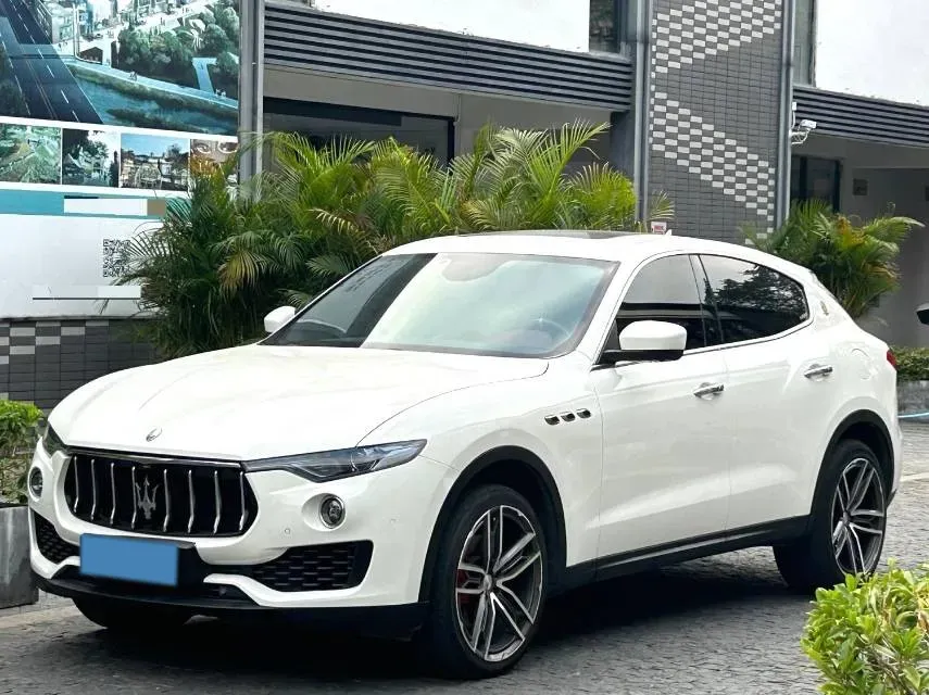2018 Maserati Levante 3.0T 350HP V6 8AT,autocango,china used car exporter,china ev exporter,chinese used car exporter,chinese used ev exporter