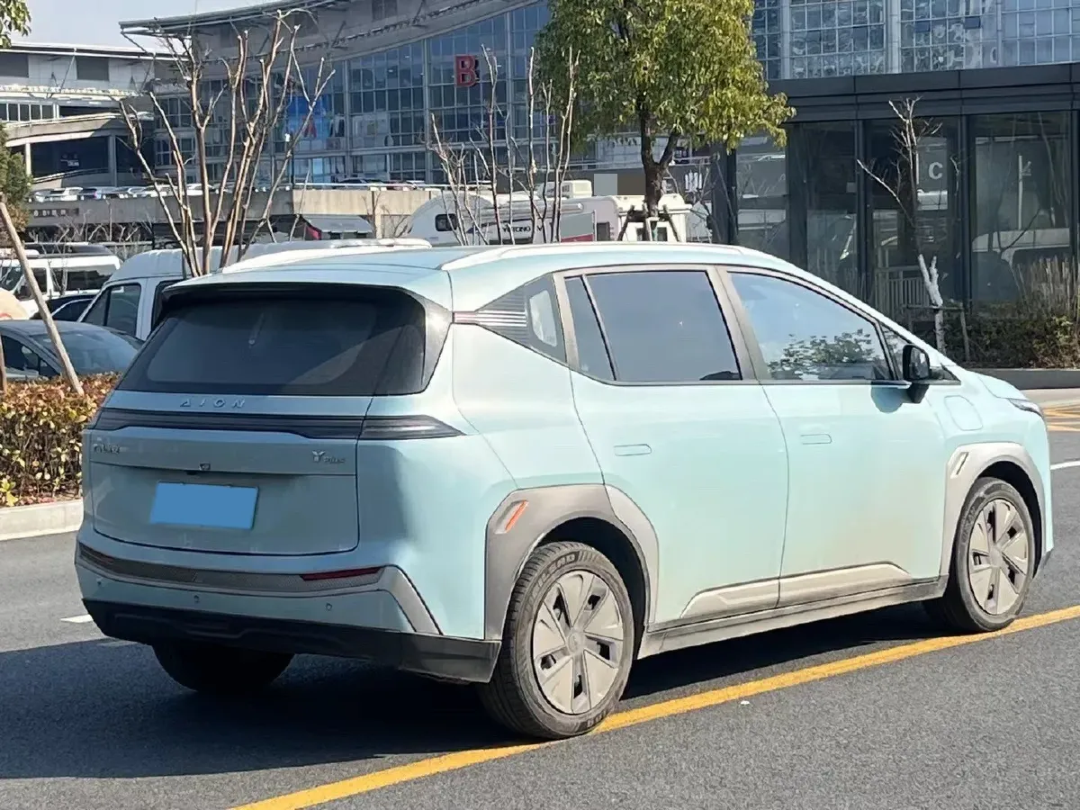 2023 GAC Trumpchi GS4 1.5T 177HP L4 6AT,autocango,china used car exporter,china ev exporter,chinese used car exporter,chinese used ev exporter