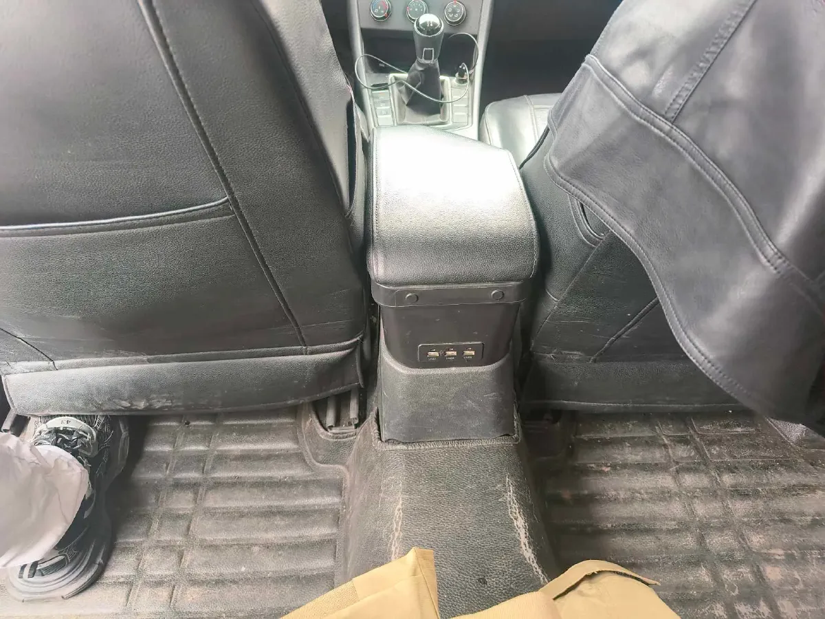 2019 MAXUS XinTu V80 2.5T 136HP L4 6MT,autocango,china used car exporter,china ev exporter,chinese used car exporter,chinese used ev exporter