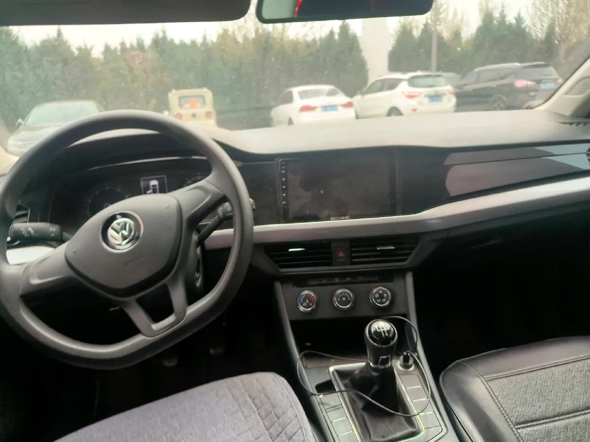 2019 MAXUS XinTu V80 2.5T 136HP L4 6MT,autocango,china used car exporter,china ev exporter,chinese used car exporter,chinese used ev exporter