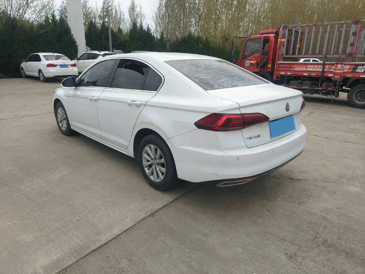 2019 MAXUS XinTu V80 2.5T 136HP L4 6MT,autocango,china used car exporter,china ev exporter,chinese used car exporter,chinese used ev exporter