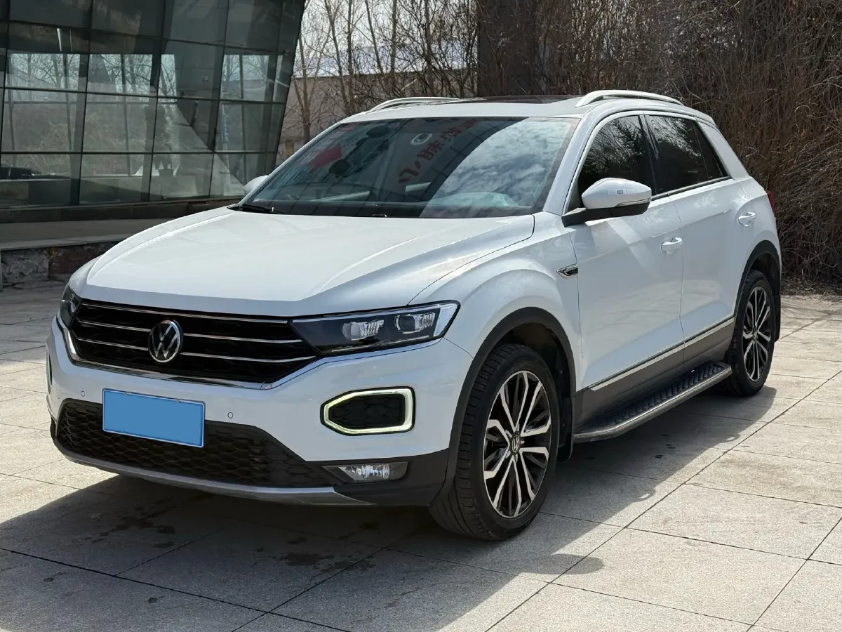 2022 Volkswagen T-Roc 1.4T 150HP L4 7DCT,autocango,china used car exporter,china ev exporter,chinese used car exporter,chinese used ev exporter