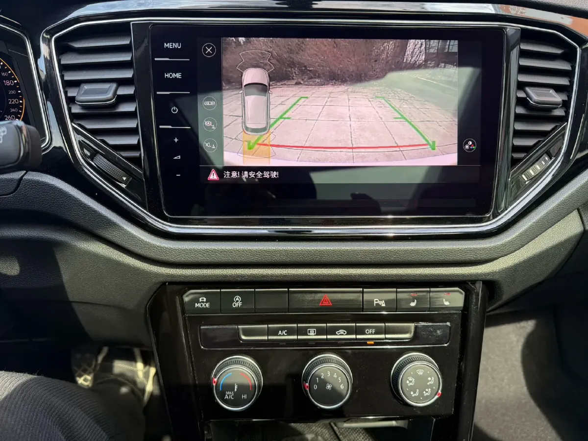 2022 Volkswagen T-Roc 1.4T 150HP L4 7DCT,autocango,china used car exporter,china ev exporter,chinese used car exporter,chinese used ev exporter