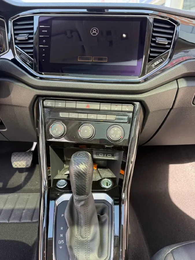 2022 Volkswagen T-Roc 1.4T 150HP L4 7DCT,autocango,china used car exporter,china ev exporter,chinese used car exporter,chinese used ev exporter