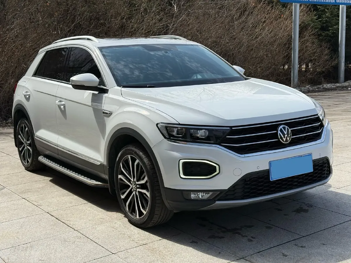2022 Volkswagen T-Roc 1.4T 150HP L4 7DCT,autocango,china used car exporter,china ev exporter,chinese used car exporter,chinese used ev exporter
