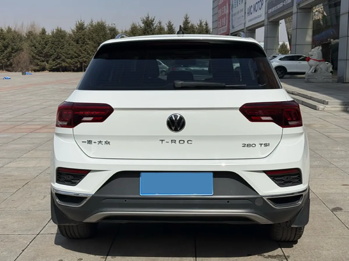 2022 Volkswagen T-Roc 1.4T 150HP L4 7DCT,autocango,china used car exporter,china ev exporter,chinese used car exporter,chinese used ev exporter