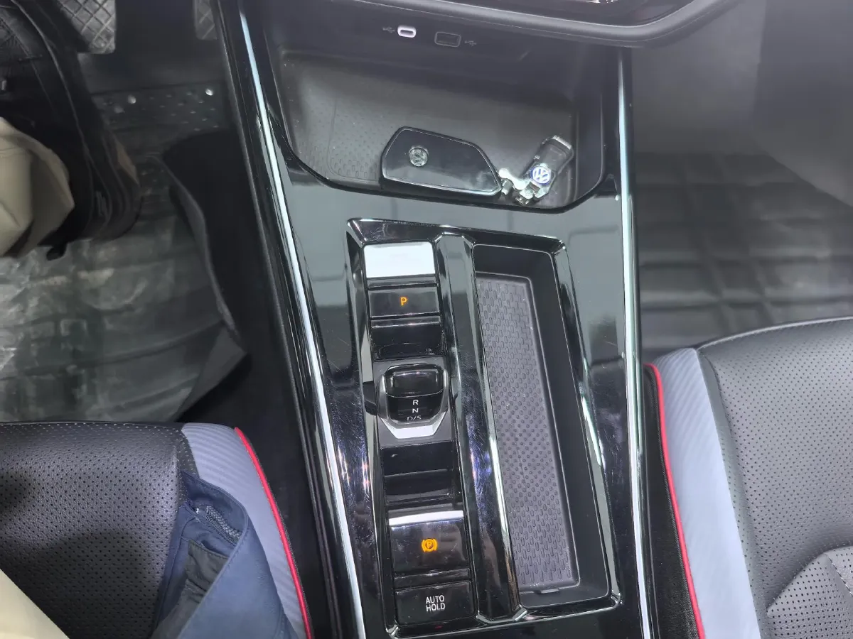 2022 Skoda Superb 2.0T 186HP L4 7DCT,autocango,china used car exporter,china ev exporter,chinese used car exporter,chinese used ev exporter