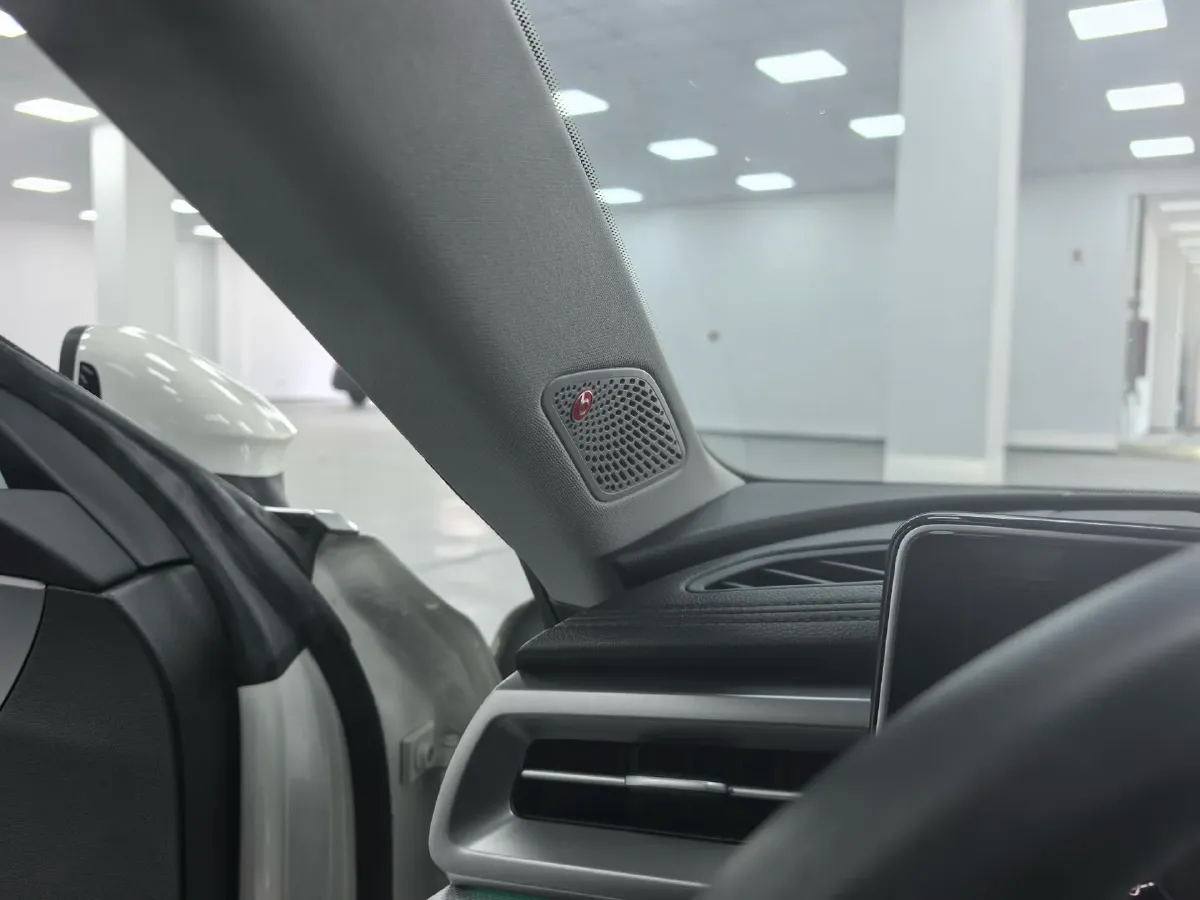 2022 Skoda Superb 2.0T 186HP L4 7DCT,autocango,china used car exporter,china ev exporter,chinese used car exporter,chinese used ev exporter