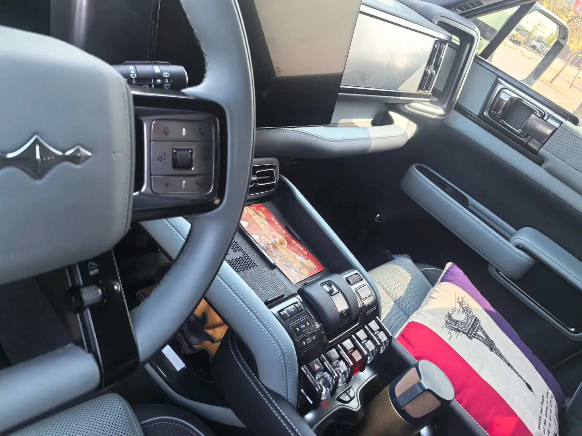 2023 FangChengBao Bao 5 1.5T 194HP L4 E-CVT PHEV 31.8KWH,autocango,china used car exporter,china ev exporter,chinese used car exporter,chinese used ev exporter