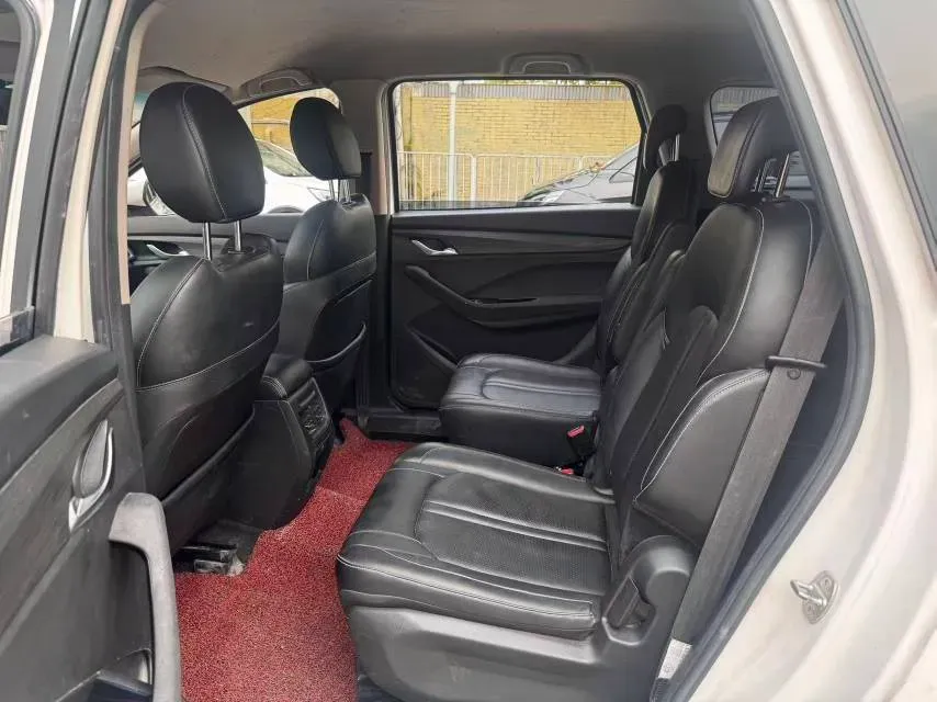 2019 BaoJun 360 1.5L 105HP L4 CVT,autocango,china used car exporter,china ev exporter,chinese used car exporter,chinese used ev exporter