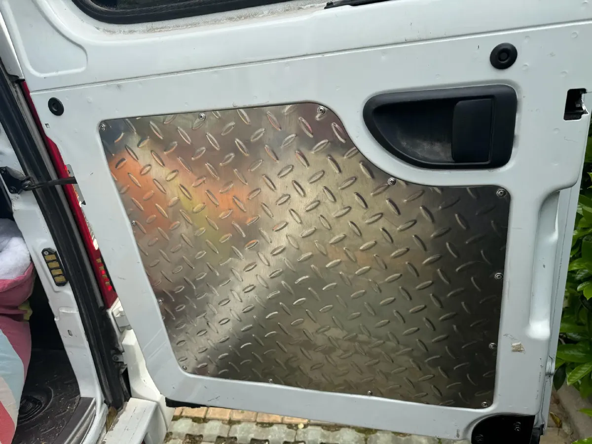 2021 MAXUS XinTu V80 2.0T 139HP L4 6MT,autocango,china used car exporter,china ev exporter,chinese used car exporter,chinese used ev exporter