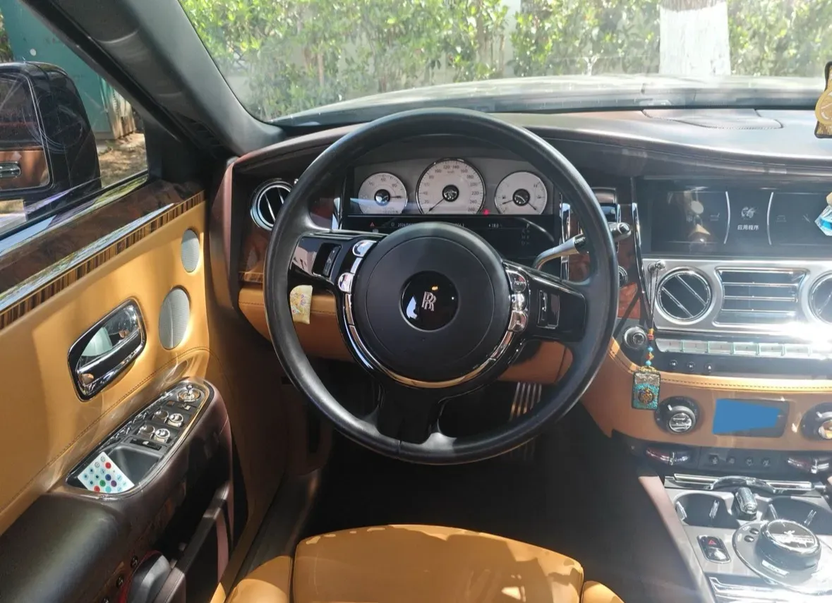 2018 Rolls-Royce Ghost 6.6T 571HP V12 8AT,autocango,china used car exporter,china ev exporter,chinese used car exporter,chinese used ev exporter