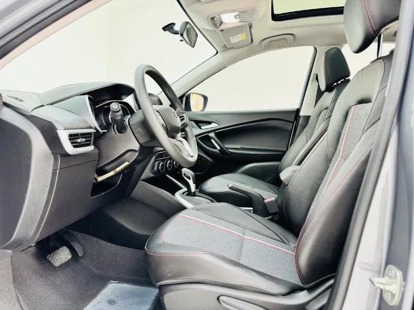 2019 Chevrolet Trax 1.0T 125HP L3 6AT,autocango,china used car exporter,china ev exporter,chinese used car exporter,chinese used ev exporter