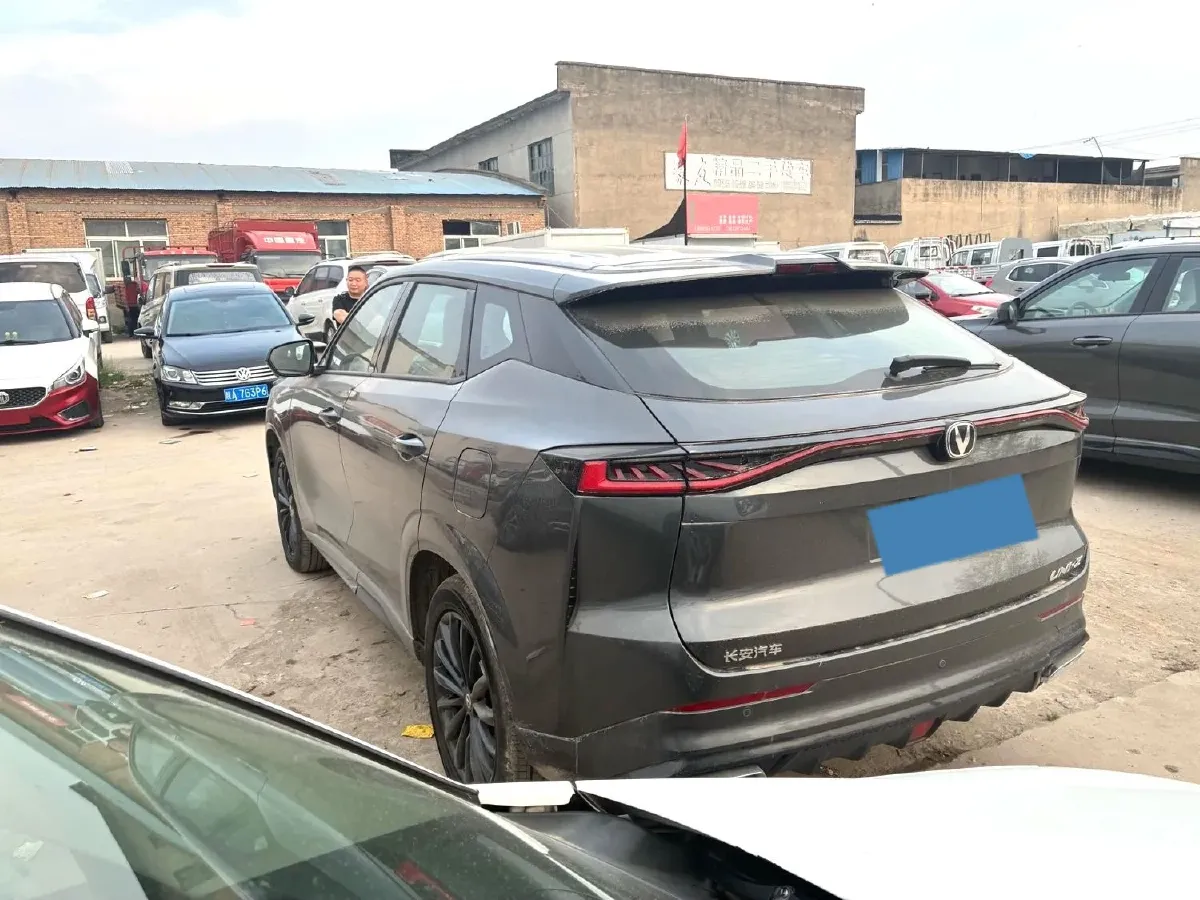 2024 ChangAn UNI-Z 1.5L 98HP L4 E-CVT PHEV 18.4KWH,autocango,china used car exporter,china ev exporter,chinese used car exporter,chinese used ev exporter