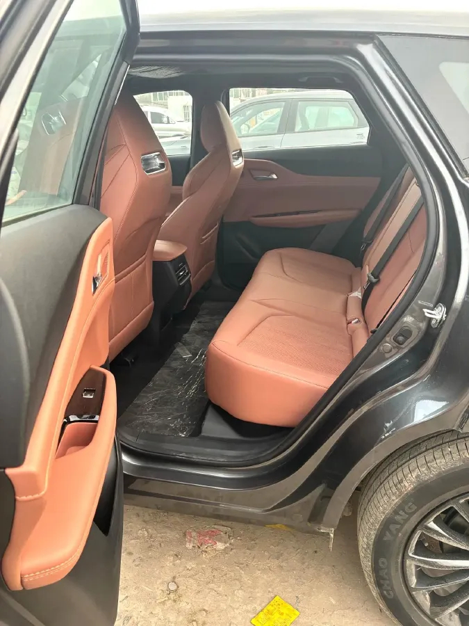 2024 ChangAn UNI-Z 1.5L 98HP L4 E-CVT PHEV 18.4KWH,autocango,china used car exporter,china ev exporter,chinese used car exporter,chinese used ev exporter