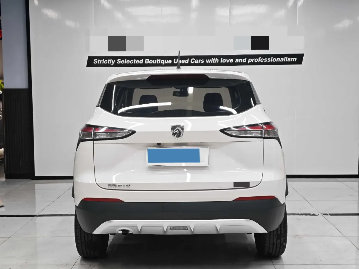 2021 BaoJun 510 1.5L 99HP L4 6MT,autocango,china used car exporter,china ev exporter,chinese used car exporter,chinese used ev exporter