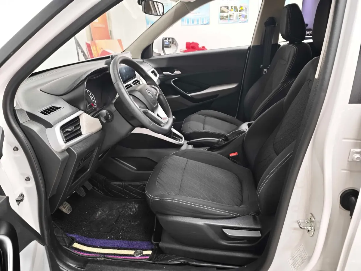 2021 BaoJun 510 1.5L 99HP L4 6MT,autocango,china used car exporter,china ev exporter,chinese used car exporter,chinese used ev exporter