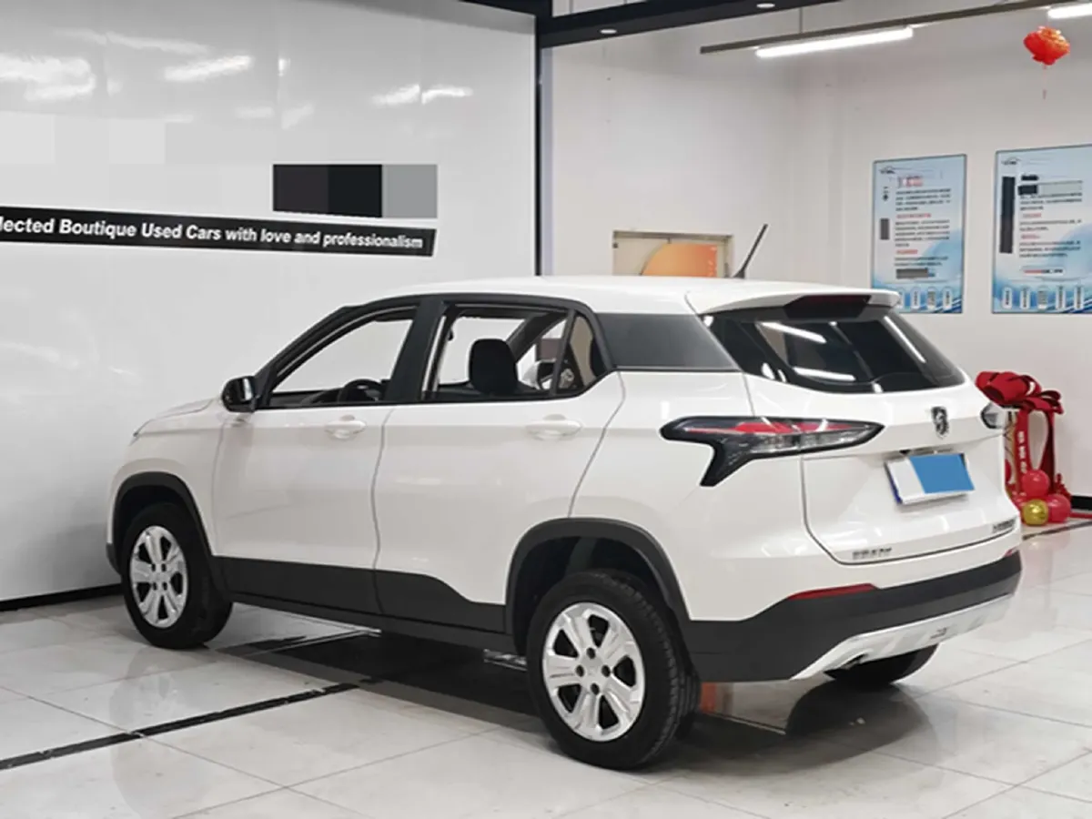 2021 BaoJun 510 1.5L 99HP L4 6MT,autocango,china used car exporter,china ev exporter,chinese used car exporter,chinese used ev exporter