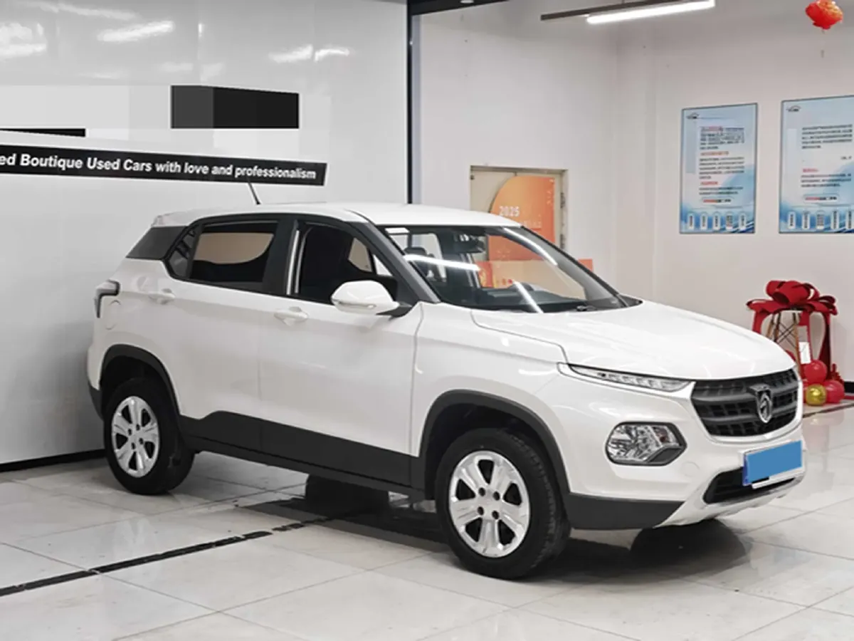 2021 BaoJun 510 1.5L 99HP L4 6MT,autocango,china used car exporter,china ev exporter,chinese used car exporter,chinese used ev exporter