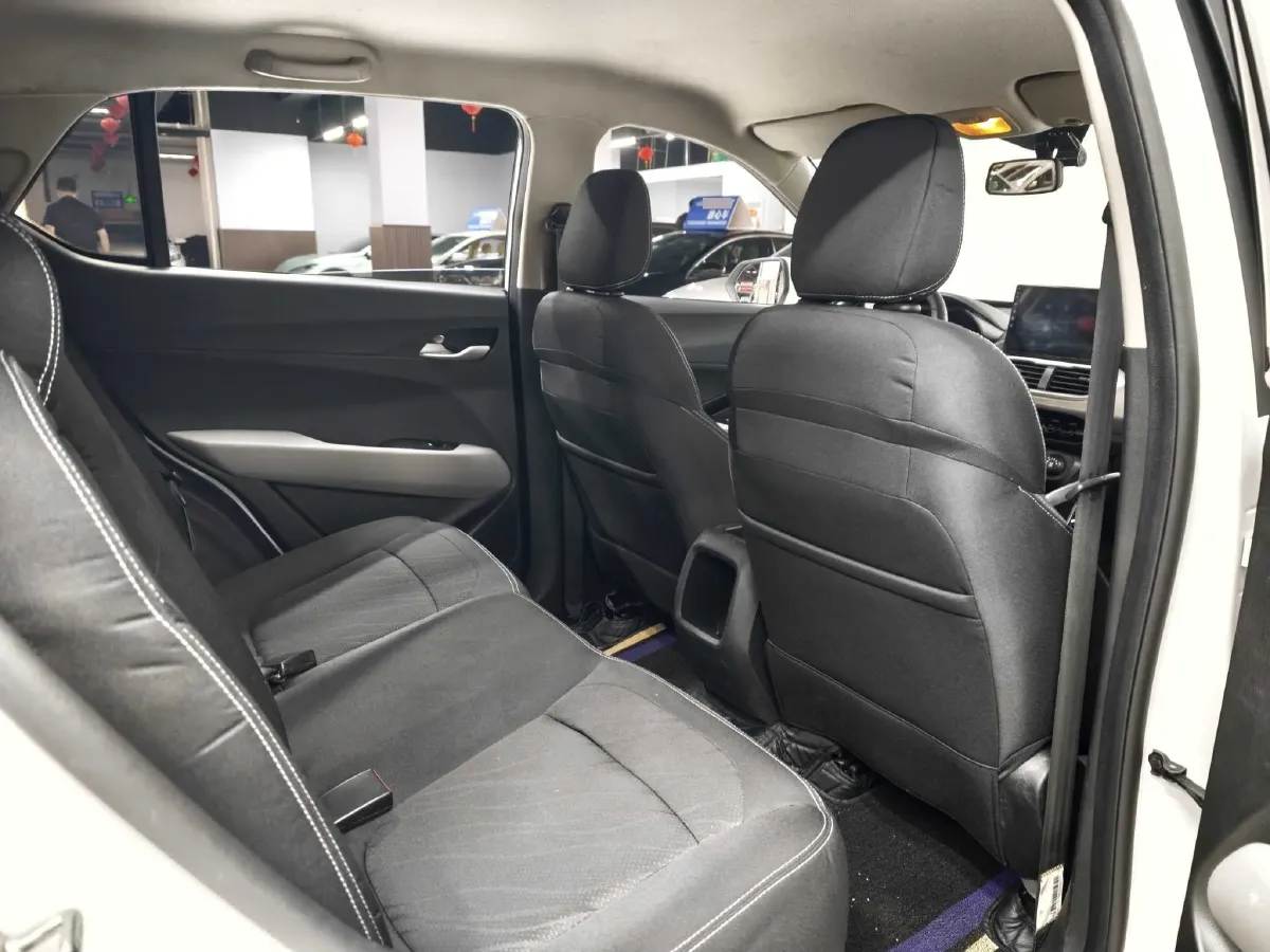 2021 BaoJun 510 1.5L 99HP L4 6MT,autocango,china used car exporter,china ev exporter,chinese used car exporter,chinese used ev exporter