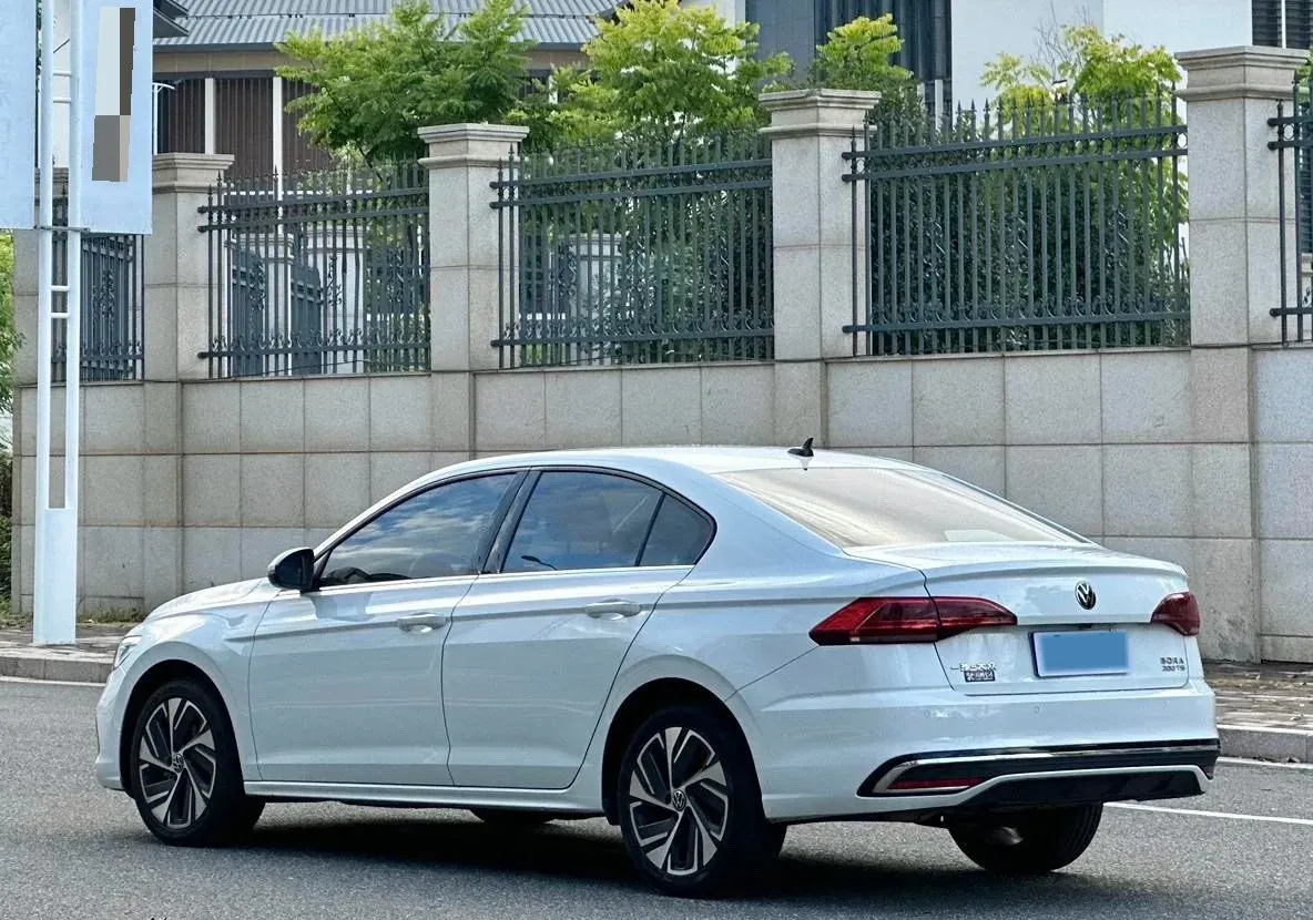 2023 Volkswagen Bora 1.2T 116HP L4 7DCT,autocango,china used car exporter,china ev exporter,chinese used car exporter,chinese used ev exporter