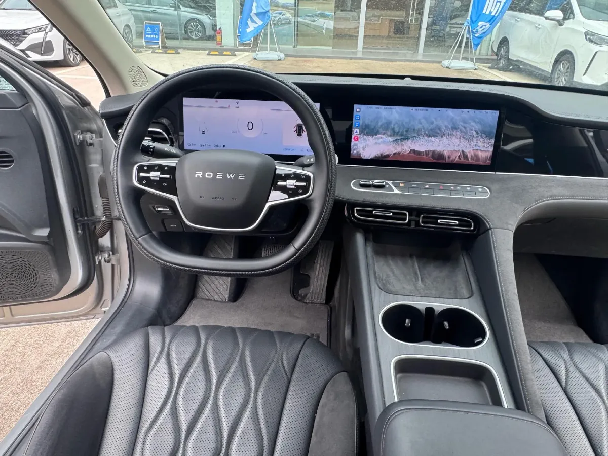 2023 Roewe D7 1.5L 112HP L4 1DHT PHEV 21.4KWH,autocango,china used car exporter,china ev exporter,chinese used car exporter,chinese used ev exporter