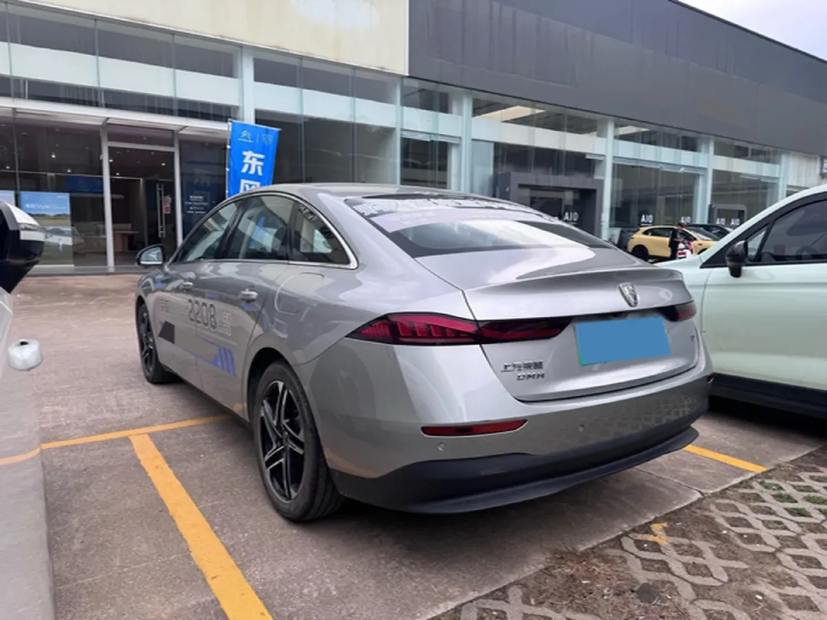 2023 Roewe D7 1.5L 112HP L4 1DHT PHEV 21.4KWH,autocango,china used car exporter,china ev exporter,chinese used car exporter,chinese used ev exporter