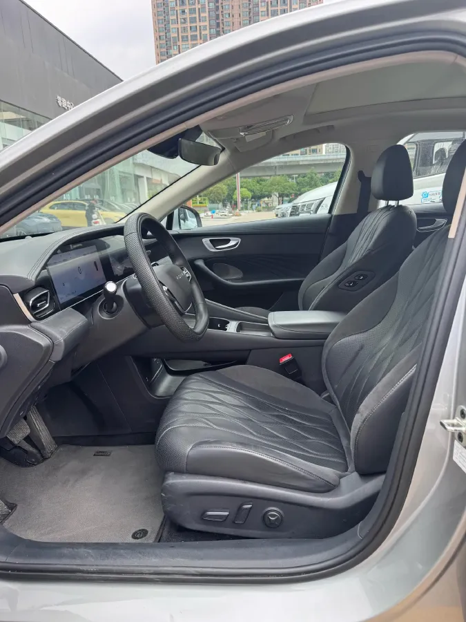 2023 Roewe D7 1.5L 112HP L4 1DHT PHEV 21.4KWH,autocango,china used car exporter,china ev exporter,chinese used car exporter,chinese used ev exporter