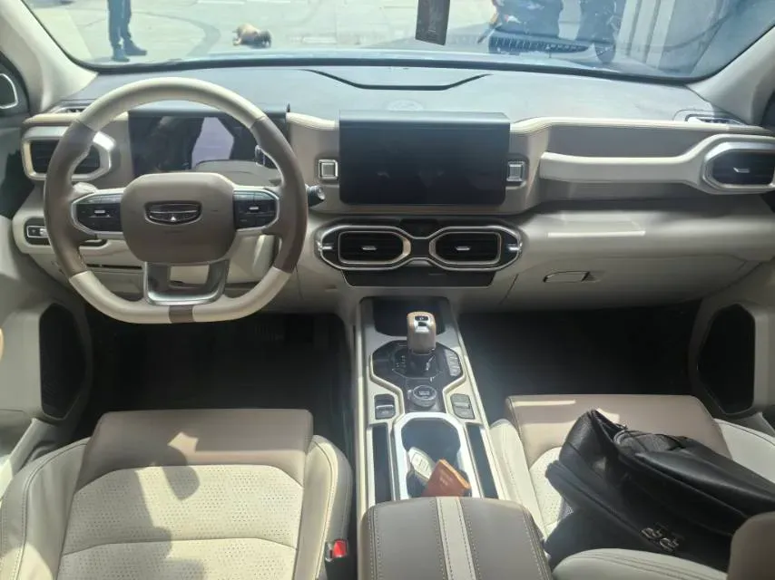 2020 Geely ICON 1.5T 177HP L3 7DCT,autocango,china used car exporter,china ev exporter,chinese used car exporter,chinese used ev exporter