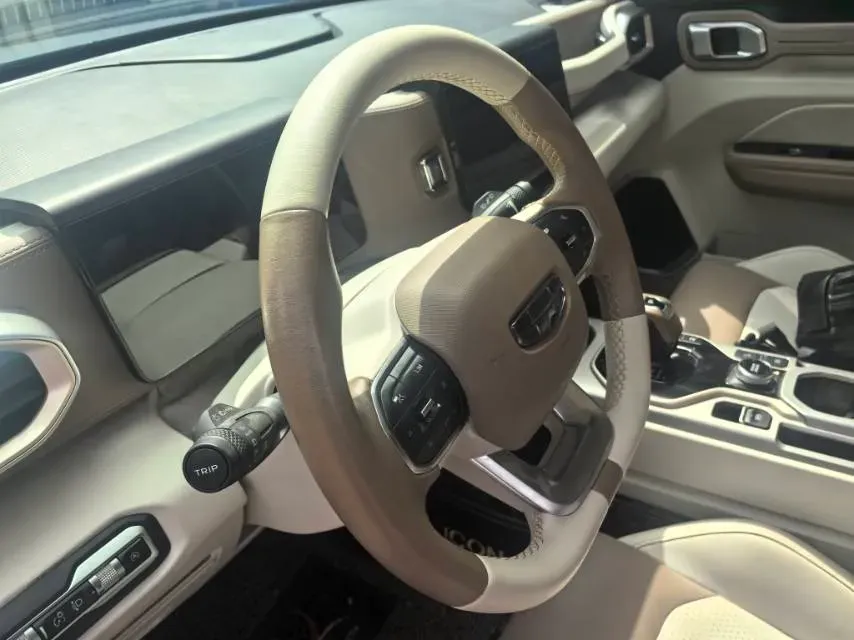 2020 Geely ICON 1.5T 177HP L3 7DCT,autocango,china used car exporter,china ev exporter,chinese used car exporter,chinese used ev exporter