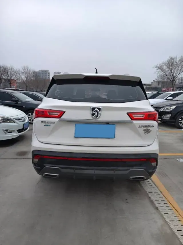 2018 BaoJun 530 1.5T 150HP L4 6MT,autocango,china used car exporter,china ev exporter,chinese used car exporter,chinese used ev exporter