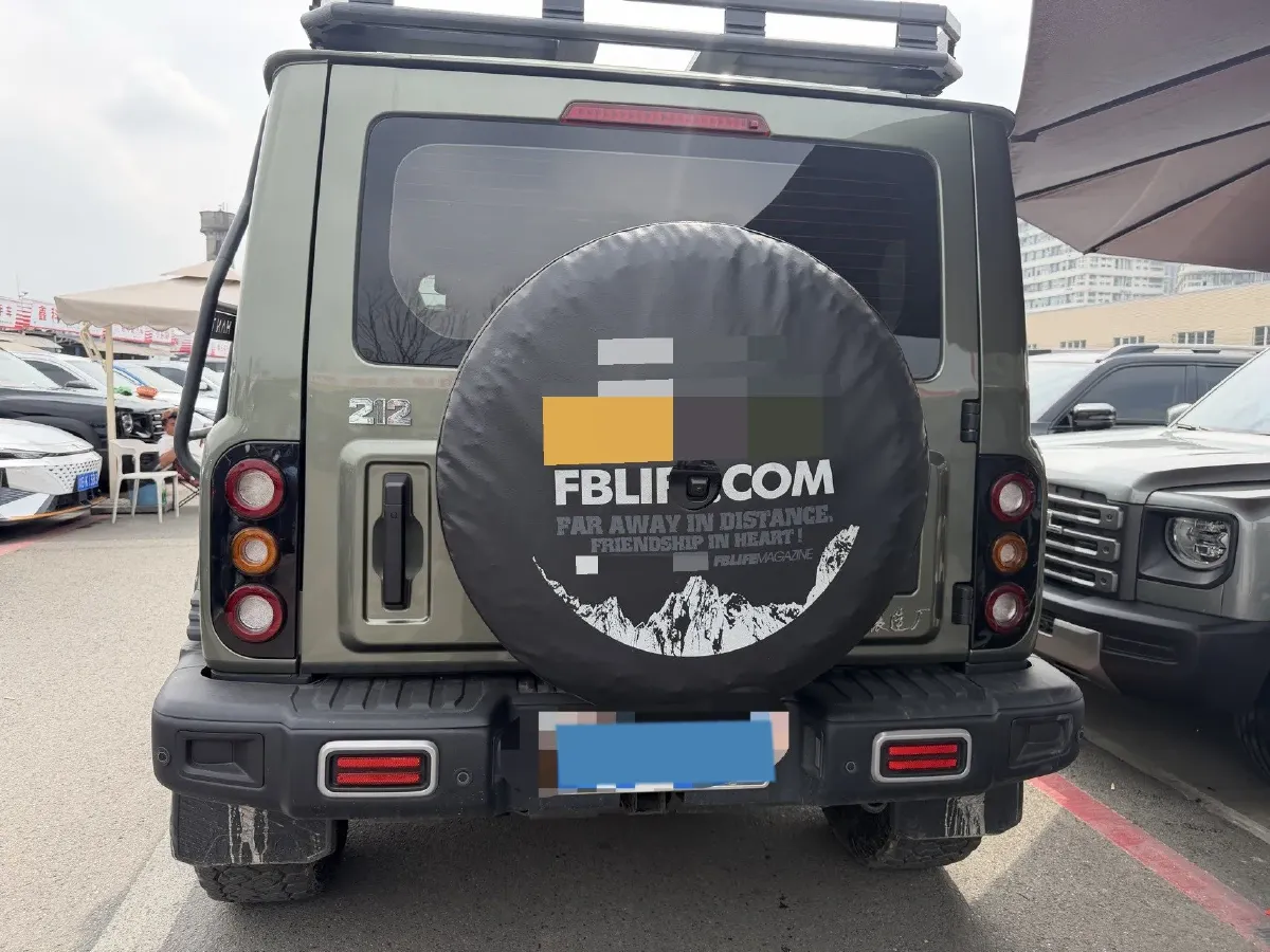 2025 212 212 T01 2.0T 252HP L4 8AT,autocango,china used car exporter,china ev exporter,chinese used car exporter,chinese used ev exporter