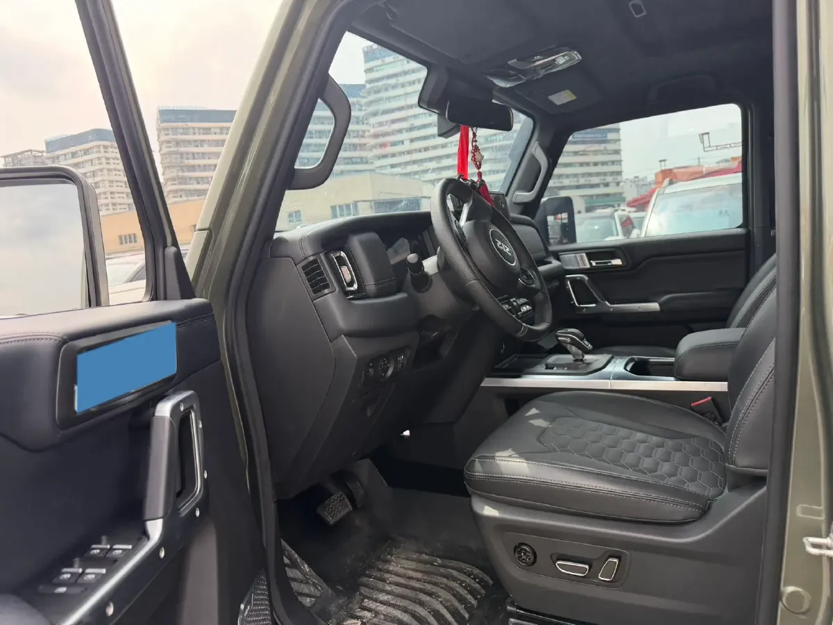 2025 212 212 T01 2.0T 252HP L4 8AT,autocango,china used car exporter,china ev exporter,chinese used car exporter,chinese used ev exporter