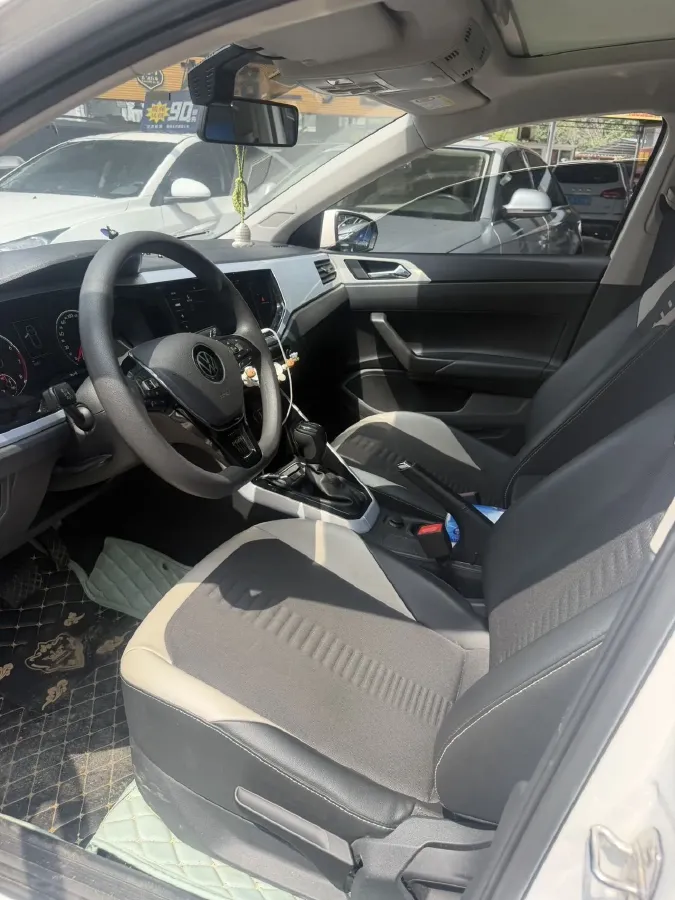 2021 Haval H6 1.5T 169HP L4 7DCT,autocango,china used car exporter,china ev exporter,chinese used car exporter,chinese used ev exporter