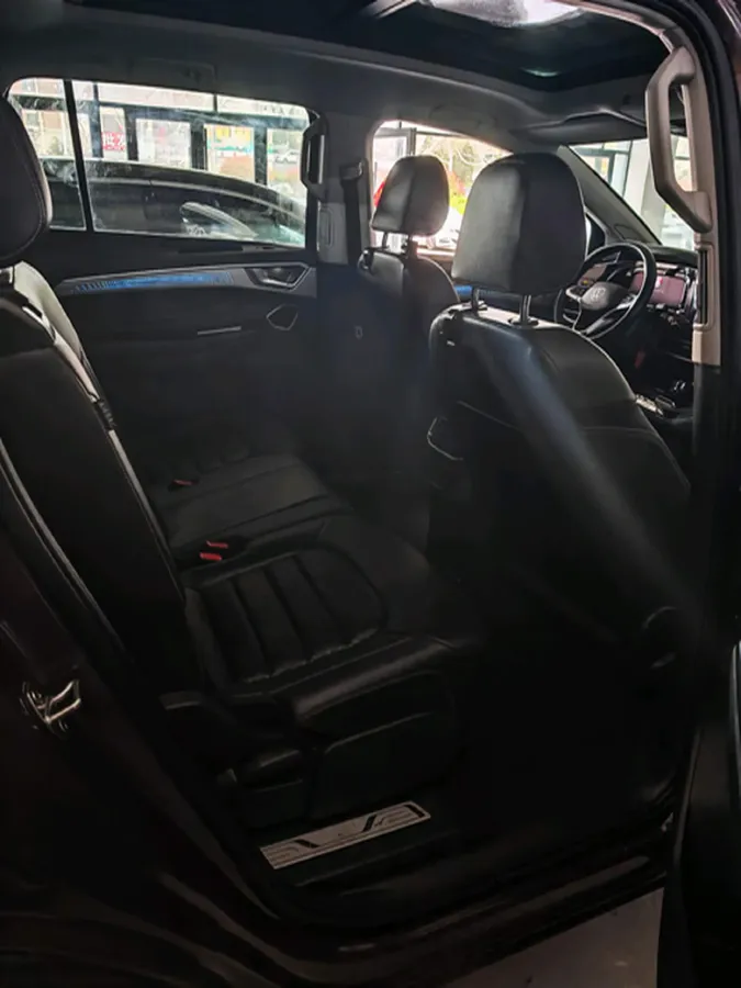 2021 Volkswagen Talagon 2.0T 220HP L4 7DCT,autocango,china used car exporter,china ev exporter,chinese used car exporter,chinese used ev exporter