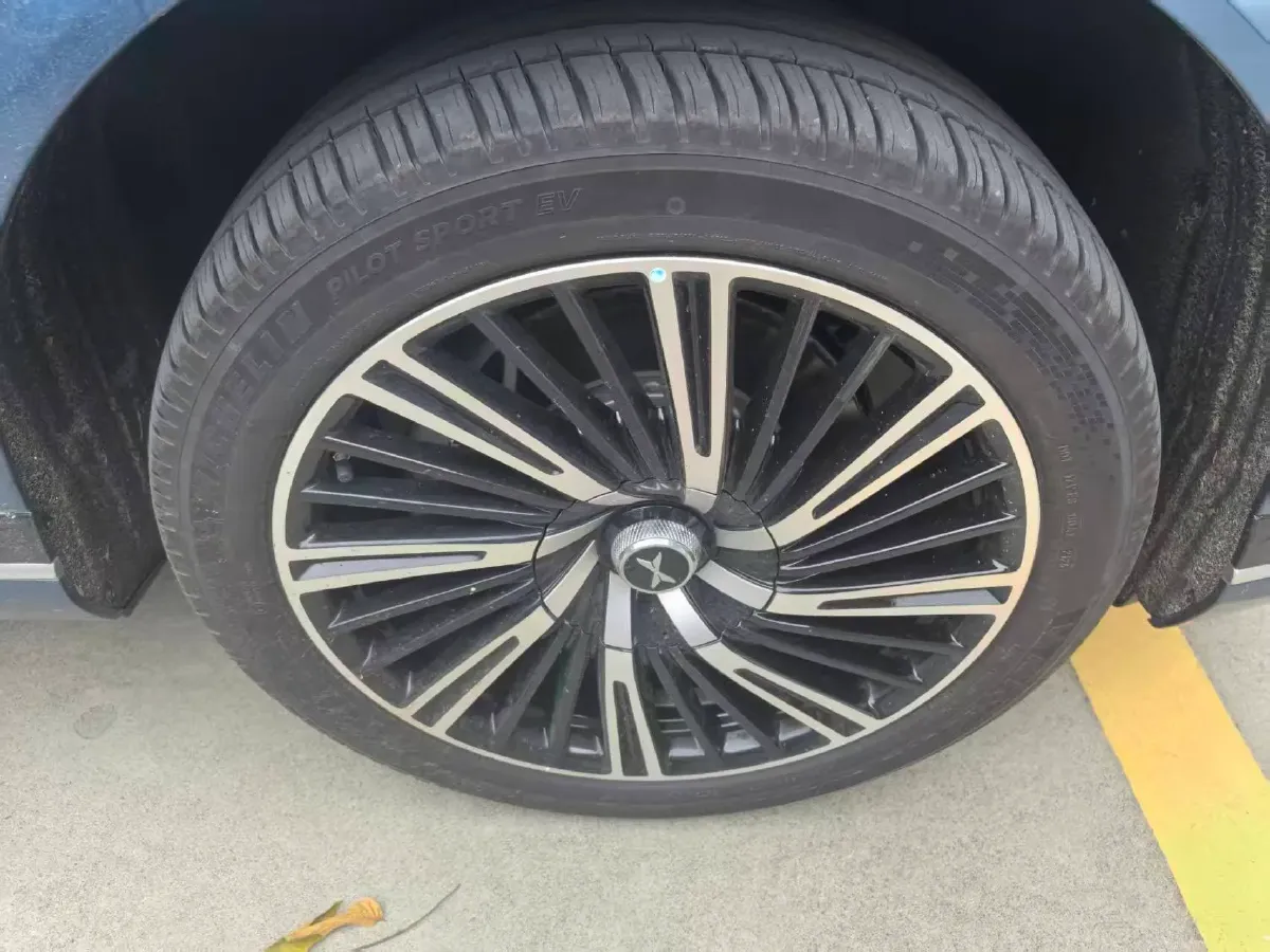 2025 Xpeng G9 BEV 93.1KWH,autocango,china used car exporter,china ev exporter,chinese used car exporter,chinese used ev exporter